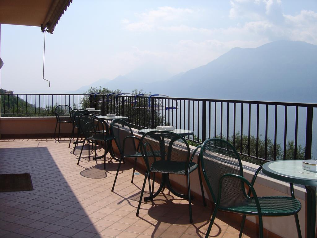 Hotel Residence Panoramica Brenzone sul Garda Exterior photo