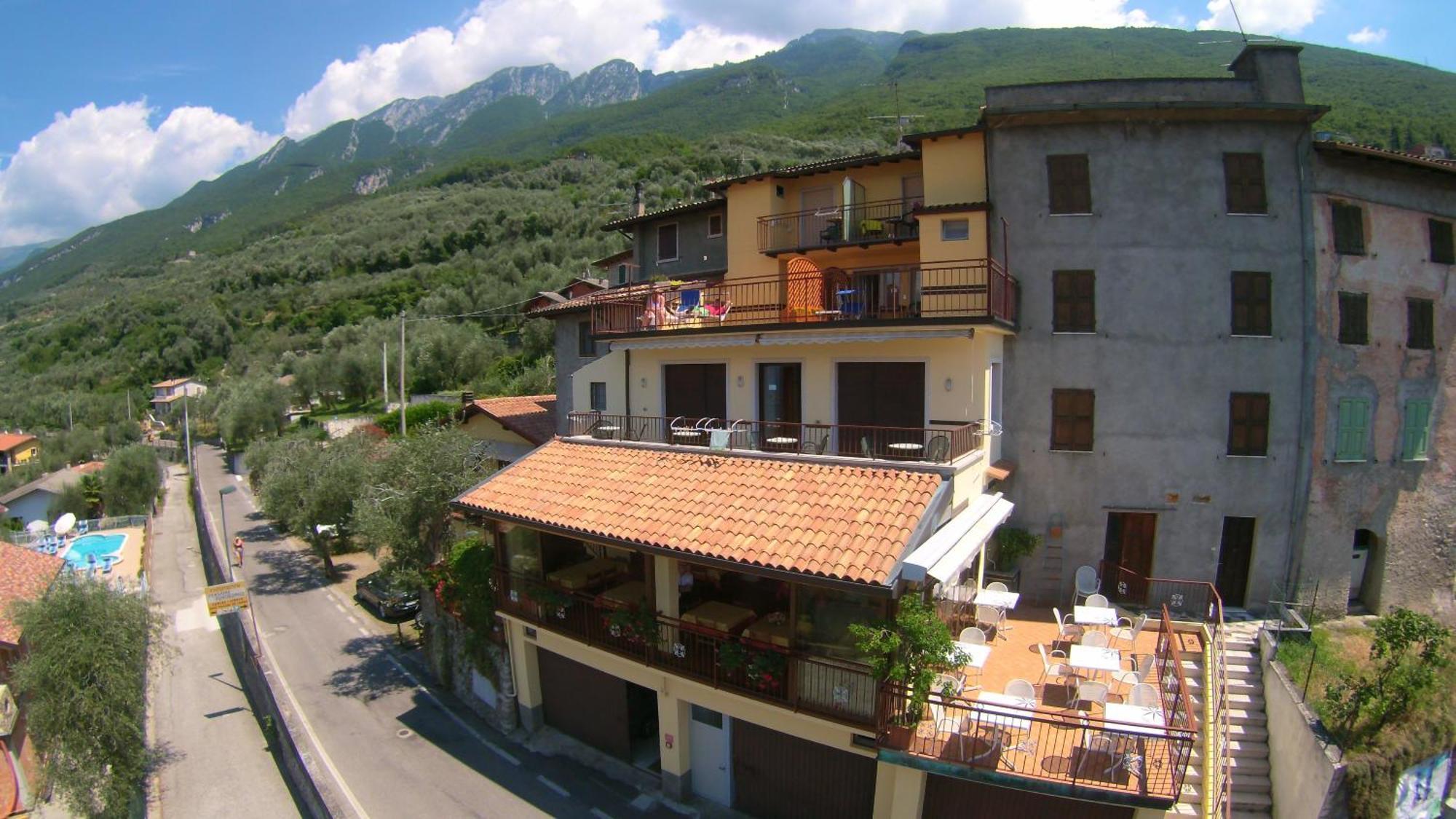 Hotel Residence Panoramica Brenzone sul Garda Room photo