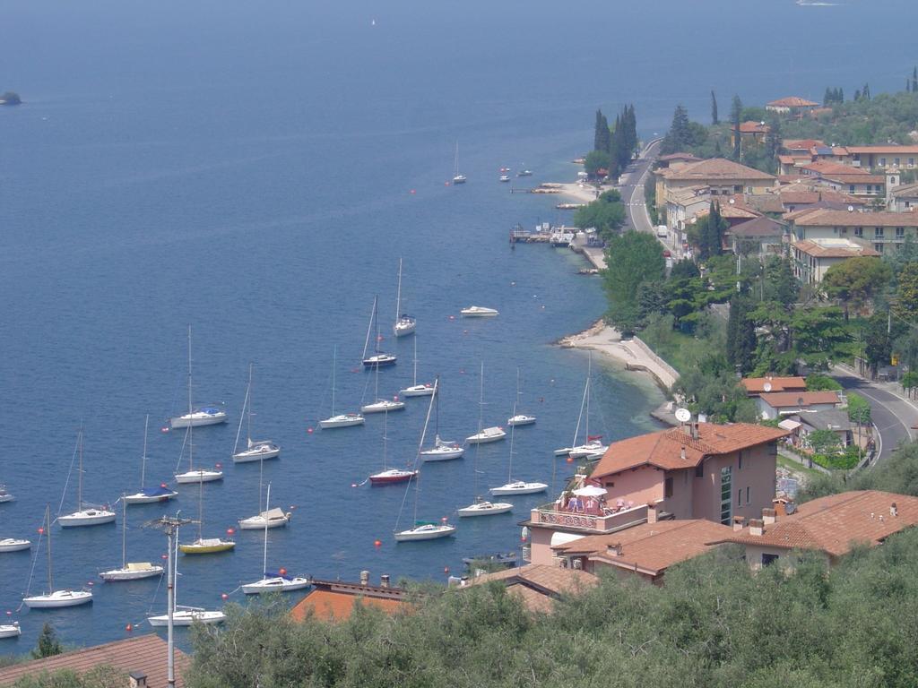 Hotel Residence Panoramica Brenzone sul Garda Exterior photo