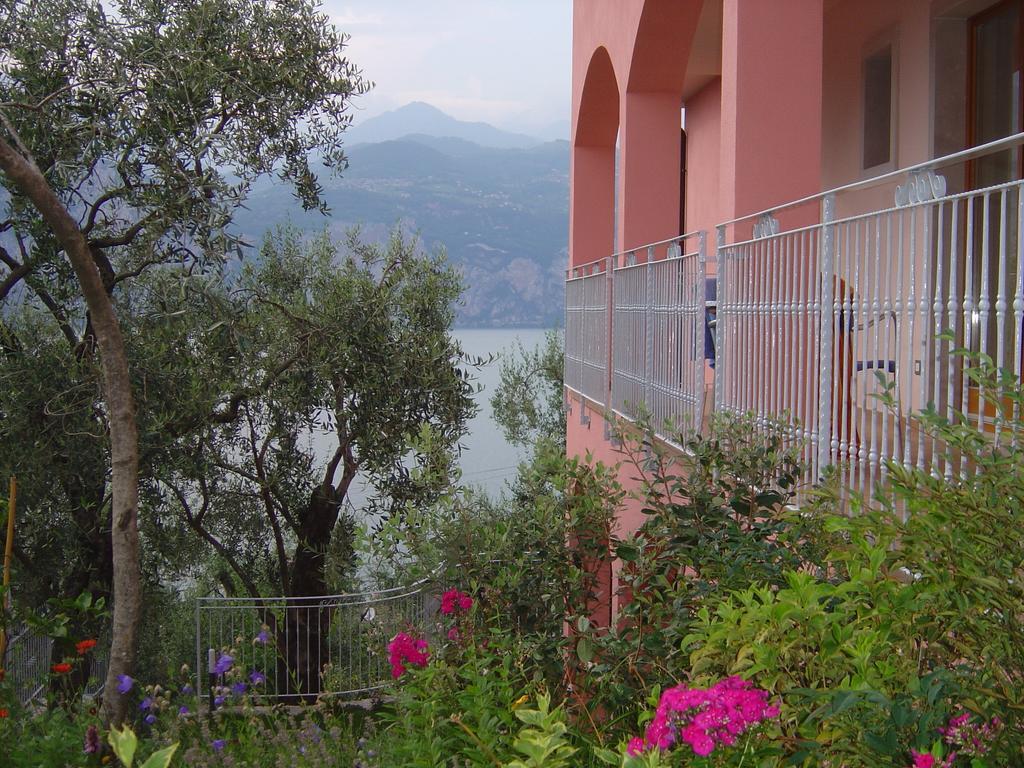 Hotel Residence Panoramica Brenzone sul Garda Room photo